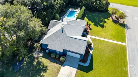 16 Glennmary Ln E, Richmond Hill, GA 31324
