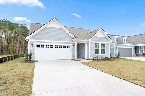 273 Birch Dr, Richmond Hill, GA 31324