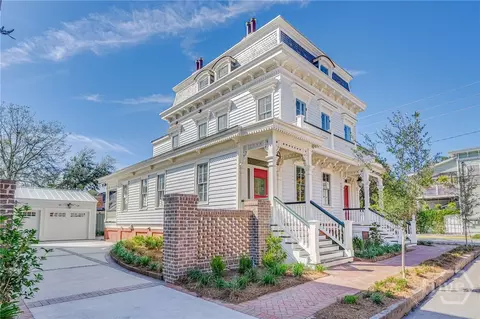 501 E Huntingdon St, Savannah, GA 31401