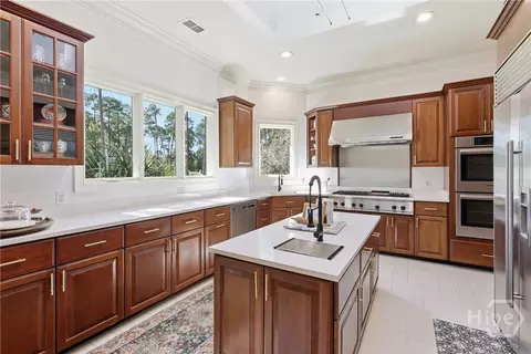 Kitchen - 7 Springpine Ln, Savannah, GA 31411 photo 2 of 3