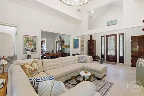 Entry Way - 7 Springpine Ln, Savannah, GA 31411 photo 2 of 3