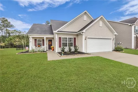 4728 Castleoak Dr, Richmond Hill, GA 31324