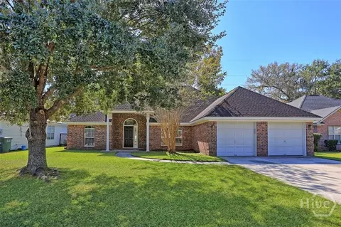 105 Laurens Ln, Savannah, GA 31419