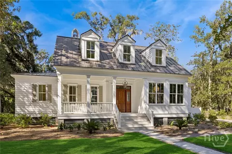 13 Magnolia Ln, Richmond Hill, GA 31324