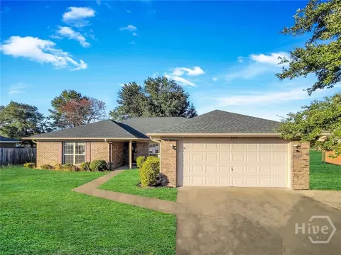 205 Bridgemont Way, Hinesville, GA 31313