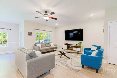 230 James Dr, Richmond Hill, GA 31324
