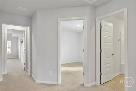 Entry Way - 734 Blue Moon Xing, Pooler, GA 31322 photo 9 of 10