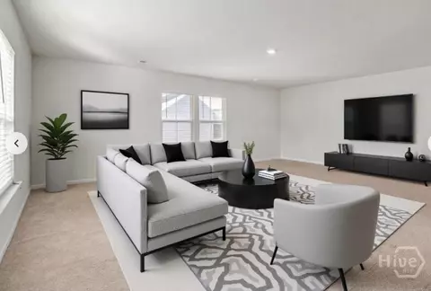 Living - 734 Blue Moon Xing, Pooler, GA 31322 photo 4 of 5