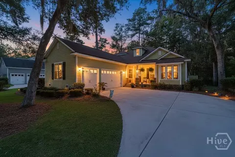 175 Long Creek Ln, Richmond Hill, GA 31324