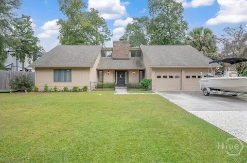 1587 Belle Island Rd, Richmond Hill, GA 31324