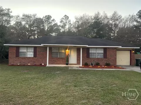 1480 Flo Zechman Dr, Hinesville, GA 31313
