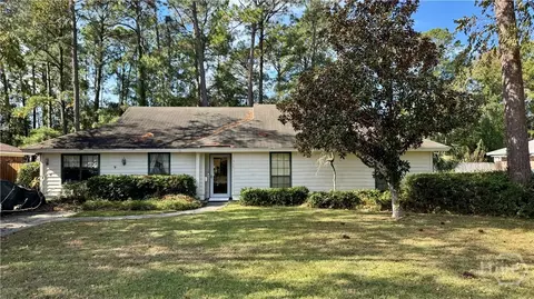 1317 Pine Ridge Dr, Savannah, GA 31406