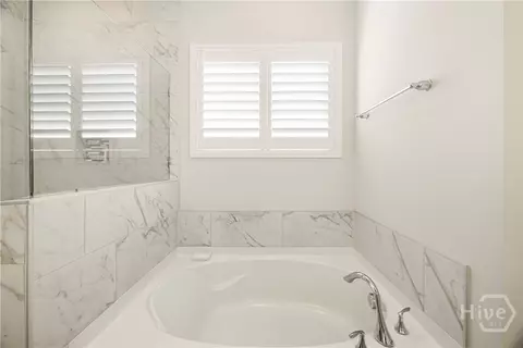 Bath - 131 Como Dr, Pooler, GA 31322 photo 6 of 7