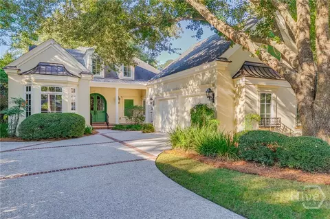 6 Oak Shadow Ct, Savannah, GA 31411