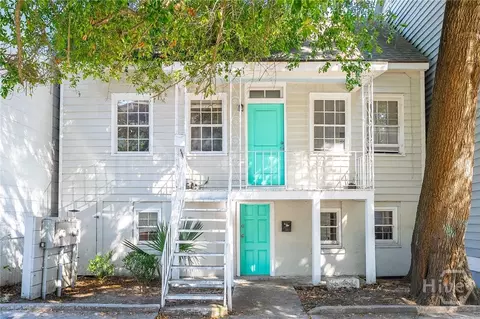 404 E 31st St, Savannah, GA 31401