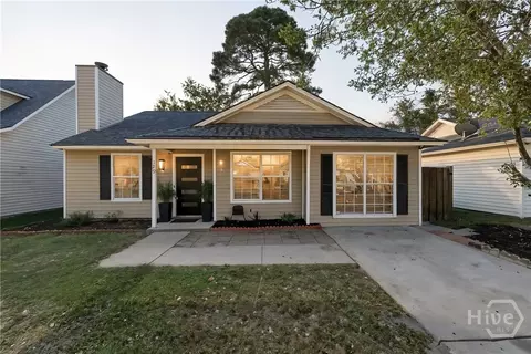 129 Ropemaker Ln, Savannah, GA 31410