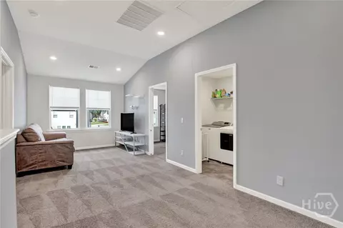 Entry Way - 153 Greyfield Cir, Savannah, GA 31407 photo 7 of 10