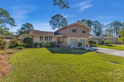 214 Oxford Dr, Savannah, GA 31405