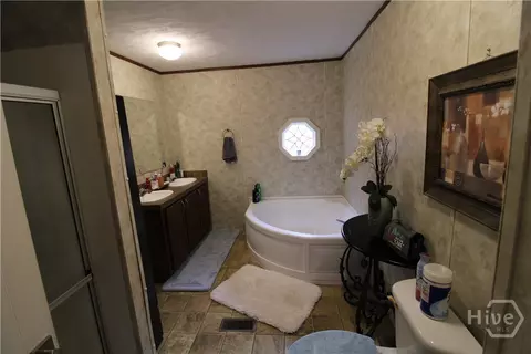 1724 Brook Run, Register, GA 30452 photo 10