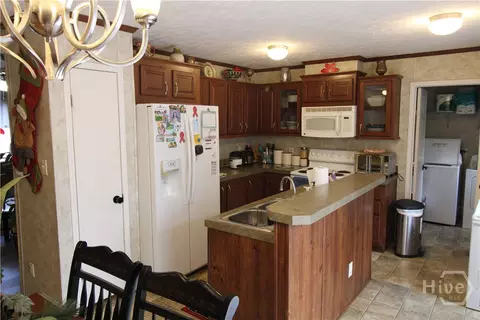 1724 Brook Run, Register, GA 30452 photo 4