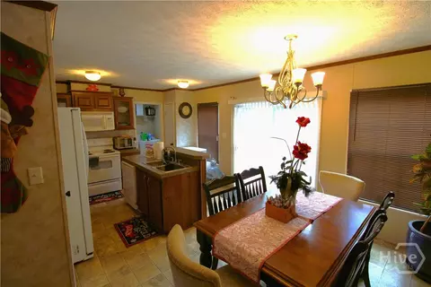 1724 Brook Run, Register, GA 30452 photo 6
