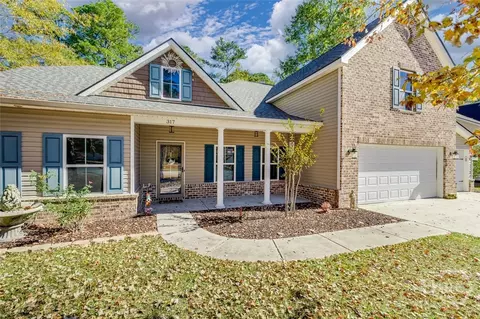 317 St Andrews Rd, Rincon, GA 31326