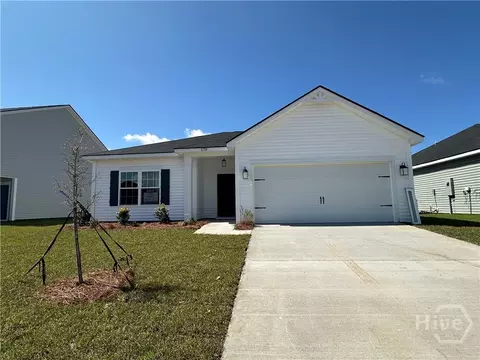 170 Juniper Dr, Hinesville, GA 31313