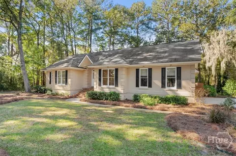300 Montauk Dr, Richmond Hill, GA 31324