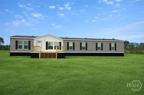 215 County Line Rd, Hinesville, GA 31313