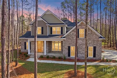 559 Dunham Marsh Trl, Richmond Hill, GA 31324