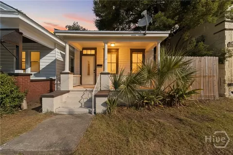604 W 40th St, Savannah, GA 31415