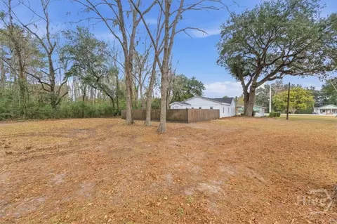 Exterior - 8701 E Oglethorpe Hwy, Midway, GA 31320 photo 8 of 8