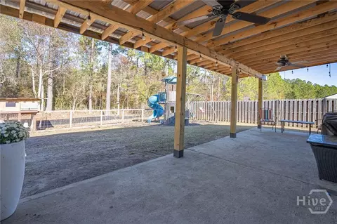 Exterior - 162 Willow Dr, Guyton, GA 31312 photo 4 of 6