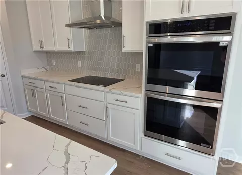 Kitchen - 157 Como Dr, Pooler, GA 31322 photo 1 of 1