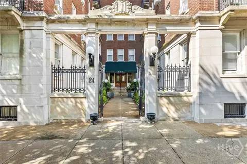 24 E Liberty St #42, Savannah, GA 31401