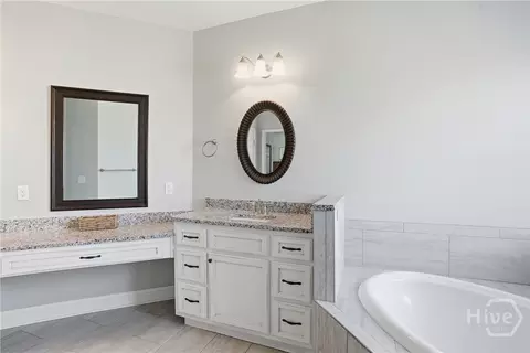 Bath - 645 Nease Rd, Guyton, GA 31312 photo 3 of 6