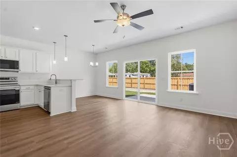 Living - 536 Brogdon, Guyton, GA 31312 photo 1 of 3