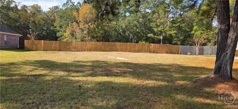 270 Harbour Ln, Richmond Hill, GA 31324