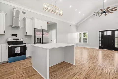 Other - 608 W Ninth St, Rincon, GA 31326 photo 2 of 8