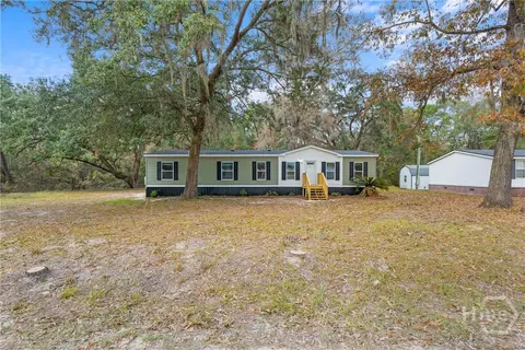 49 Saint Catherine St, Midway, GA 31320