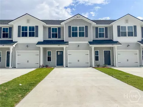 122 Heirloom Rd, Hinesville, GA 31313