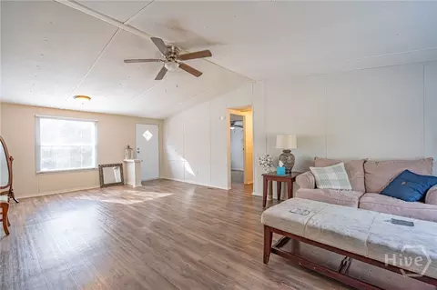 Living - 873 Mock Rd, Springfield, GA 31329 photo 6 of 7