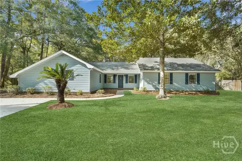875 Davis Rd, Richmond Hill, GA 31324