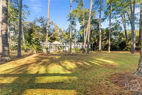 132 Schley Ave, Savannah, GA 31419