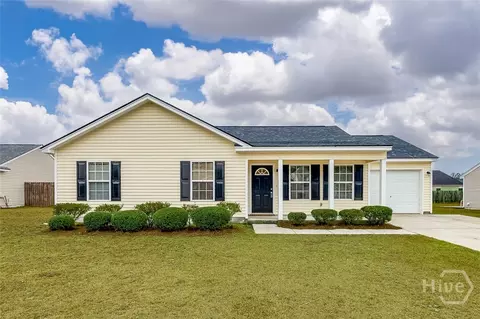 137 Willow Dr, Guyton, GA 31312