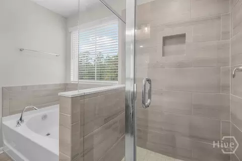 Bath - 259 Harmony Blvd, Pooler, GA 31322 photo 5 of 6