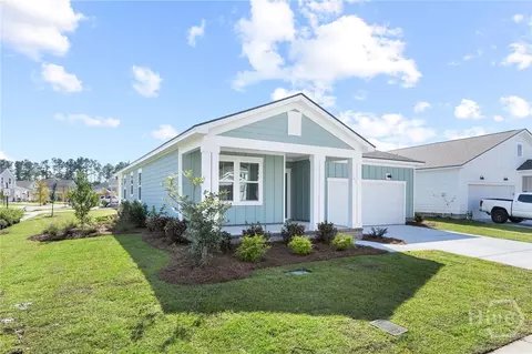 260 Crosstown Ave, Richmond Hill, GA 31324
