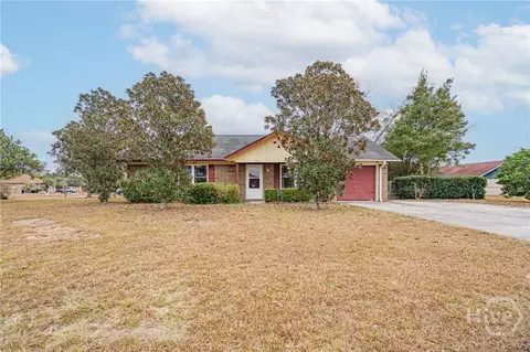 711 Kylie Ln, Hinesville, GA 31313