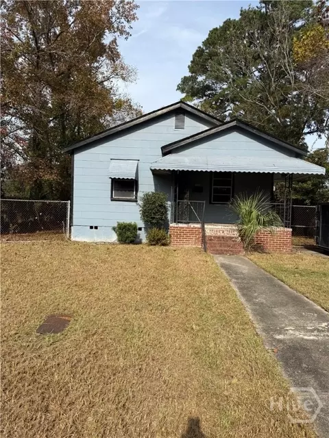 1110 W 51st St, Savannah, GA 31405