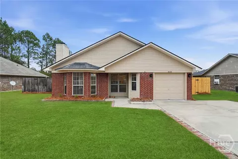 2124 Walberg Dr, Hinesville, GA 31313
